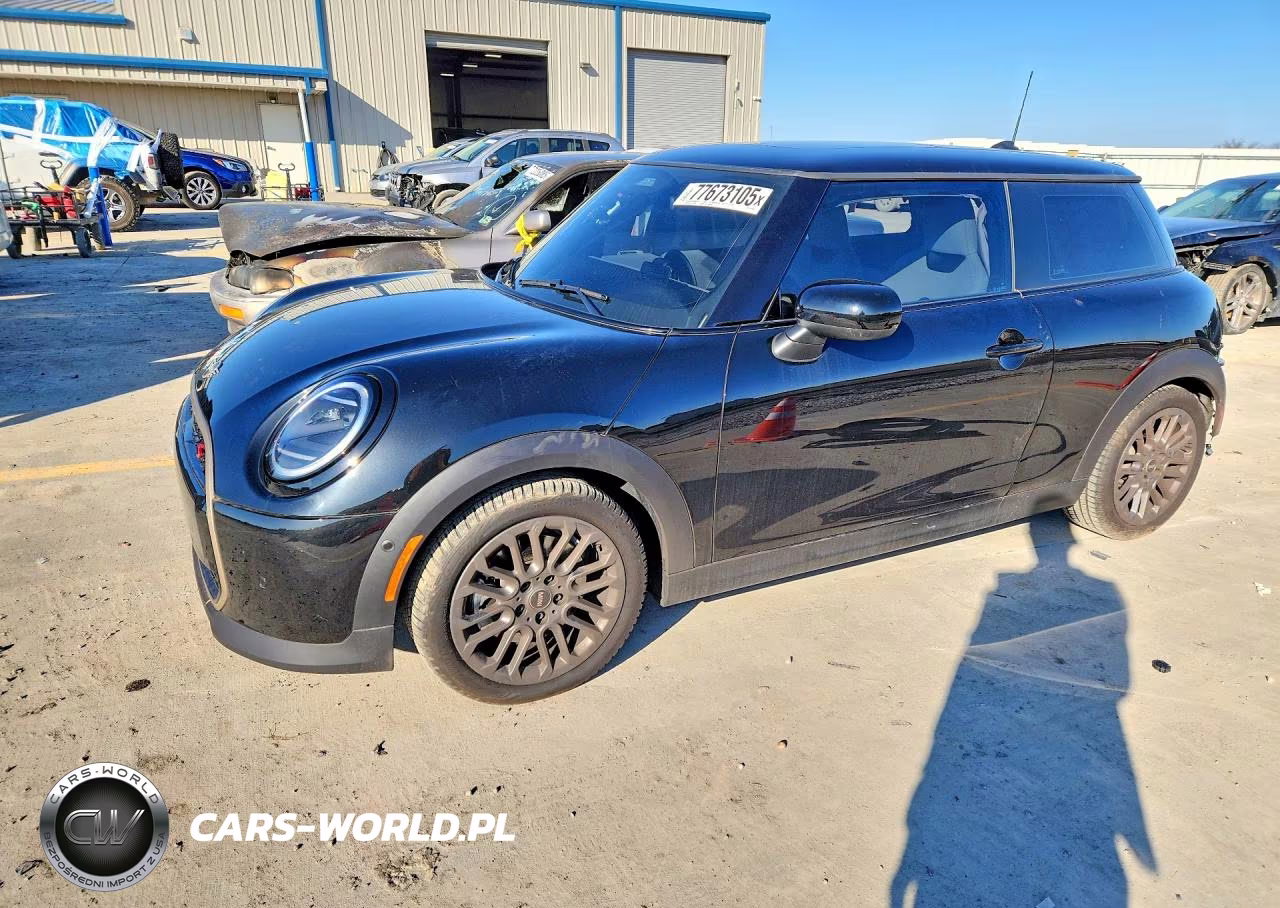 2025 Mini Cooper S – zdjęcie 1 z 12