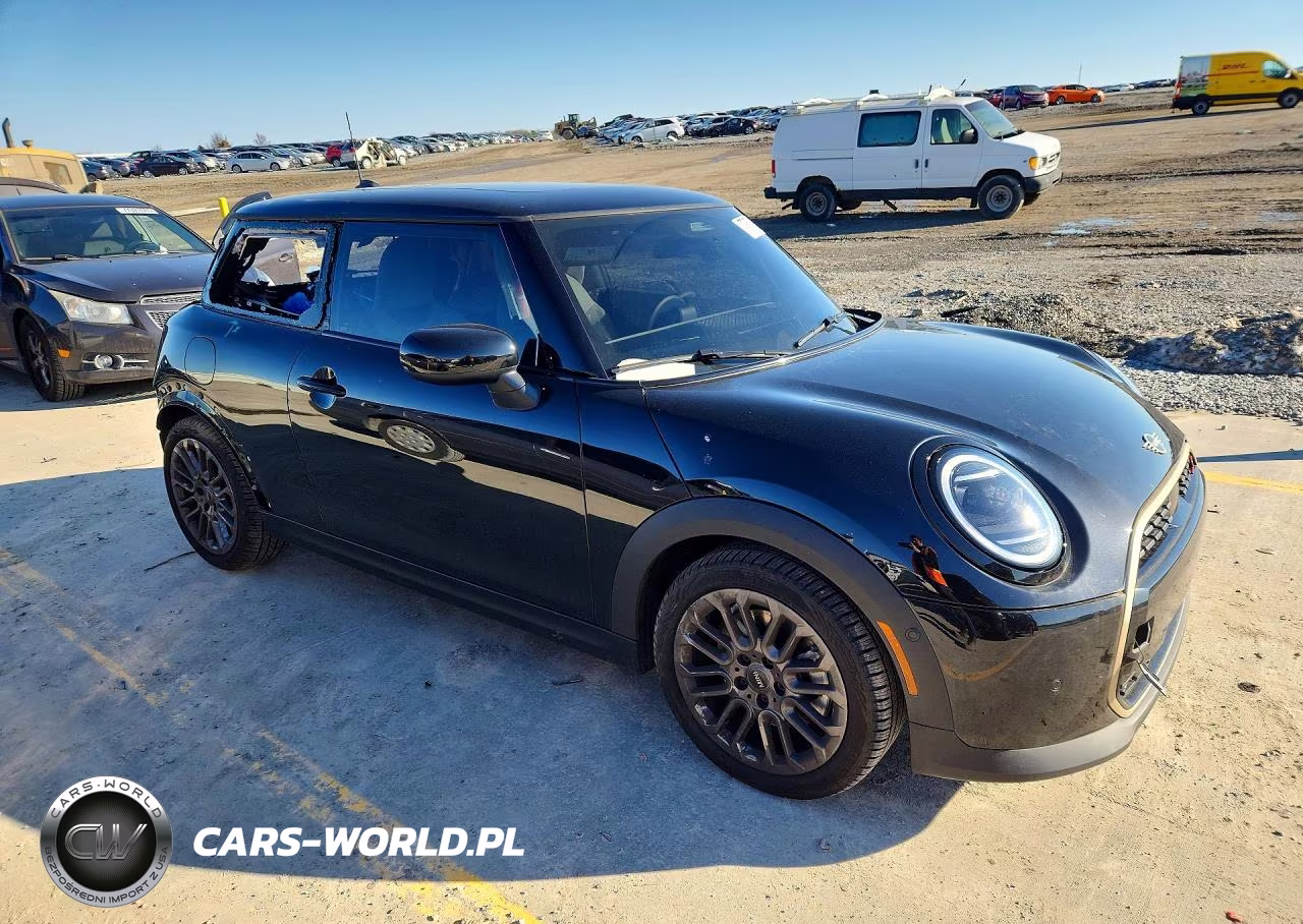 2025 Mini Cooper S VIN:WMW23GD02S2W70169 - 4
