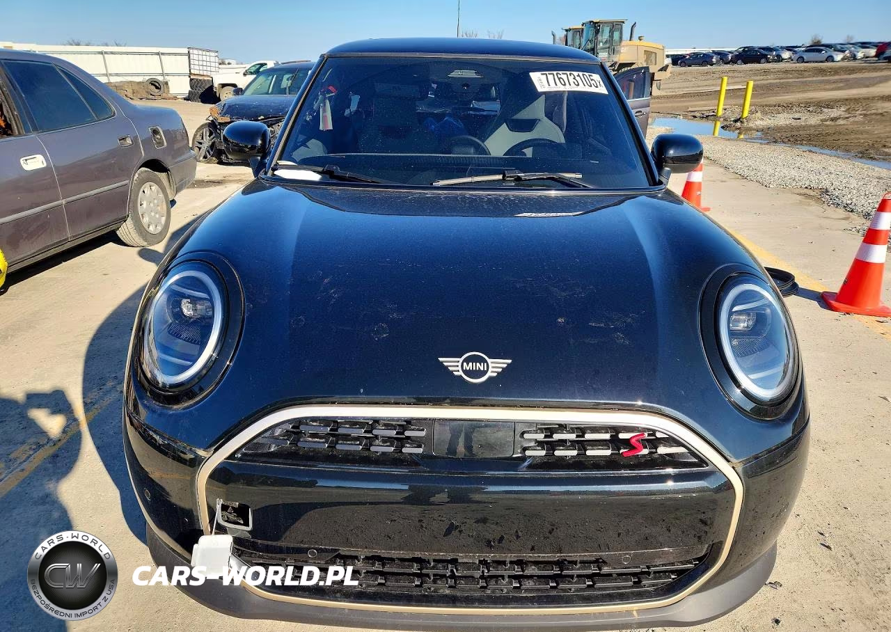 2025 Mini Cooper S VIN:WMW23GD02S2W70169 - 5