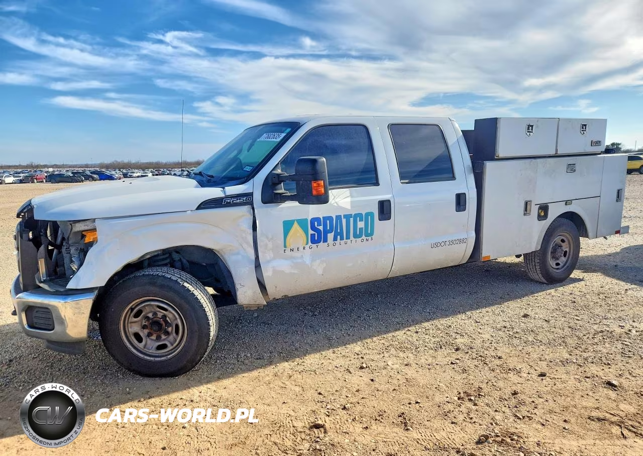 2015 Ford F250 Super Duty Utility - Service Truck