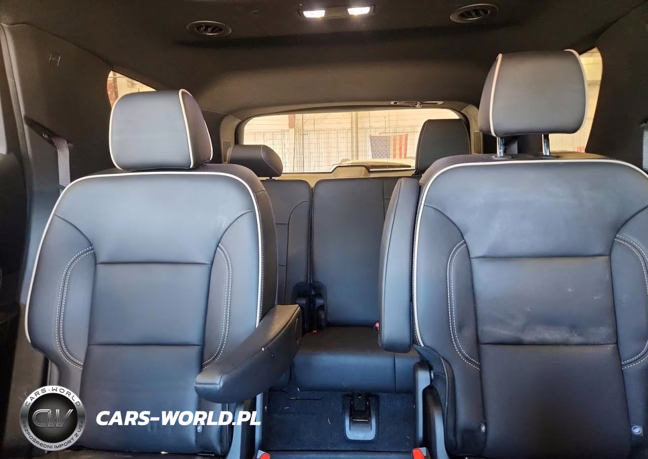 2023 Chevrolet Traverse Premier VIN:1GNEVKKW4PJ319353 - 10