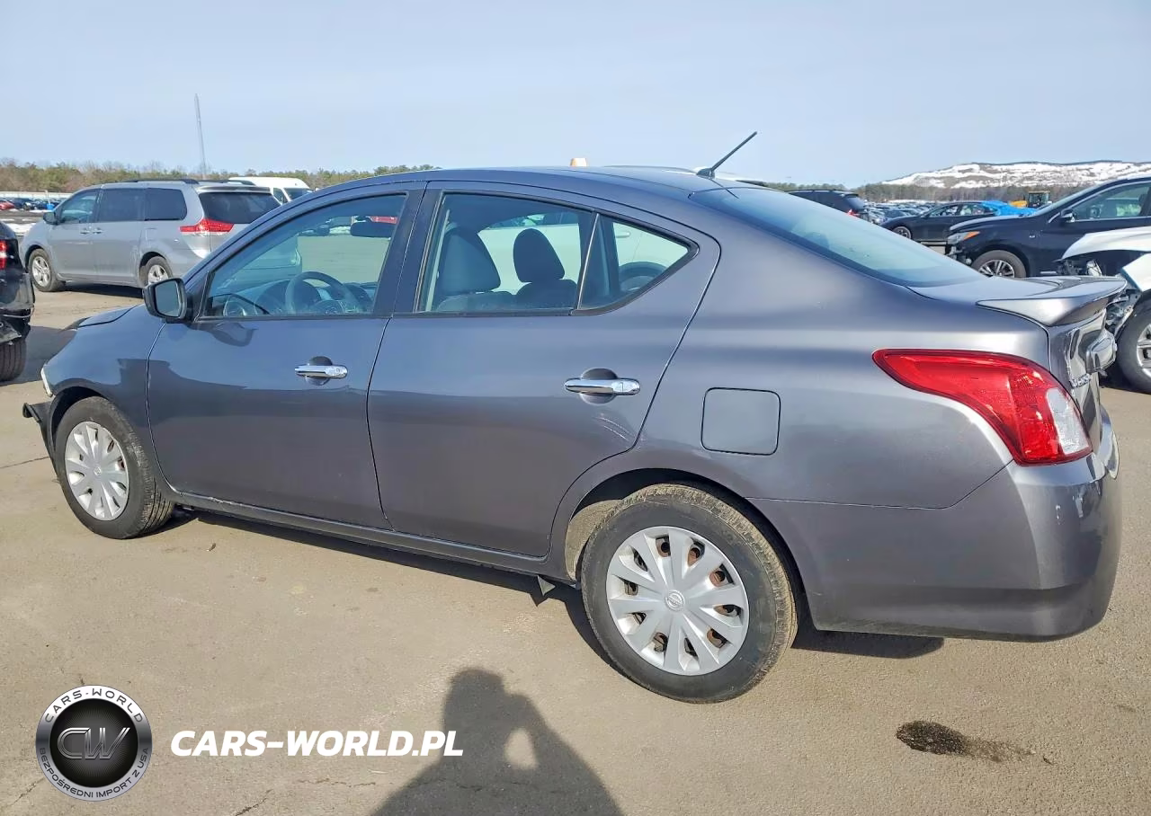 2018 Nissan Versa S VIN:3N1CN7AP1JL813230 - 2