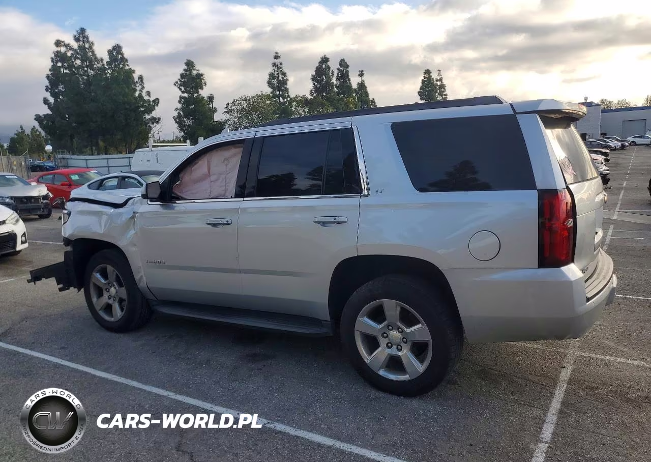2018 Chevrolet Tahoe C1500 Lt VIN:1GNSCBKC1JR139013 - 2