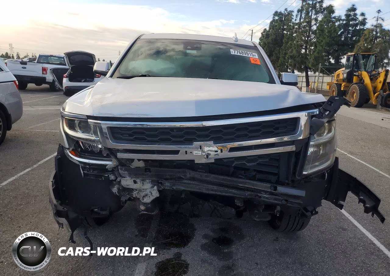 2018 Chevrolet Tahoe C1500 Lt VIN:1GNSCBKC1JR139013 - 5