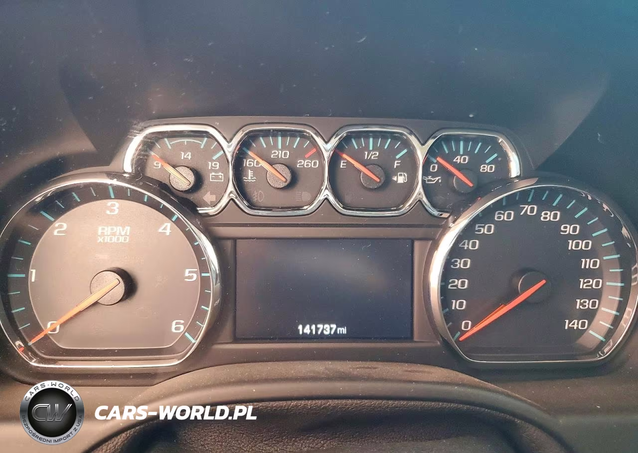 2018 Chevrolet Tahoe C1500 Lt VIN:1GNSCBKC1JR139013 - 9