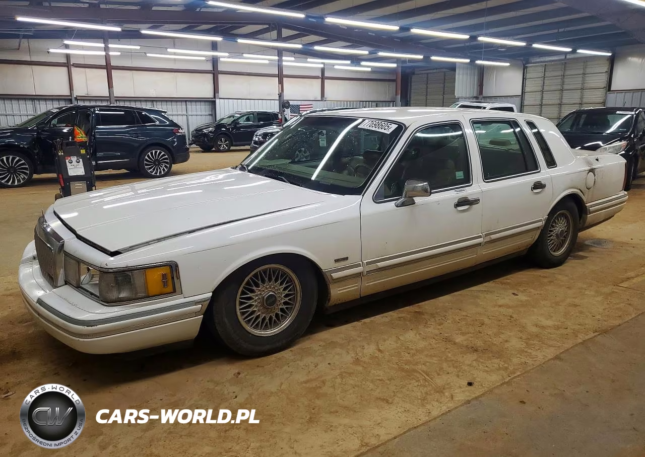 1994 Lincoln Town Car Signature