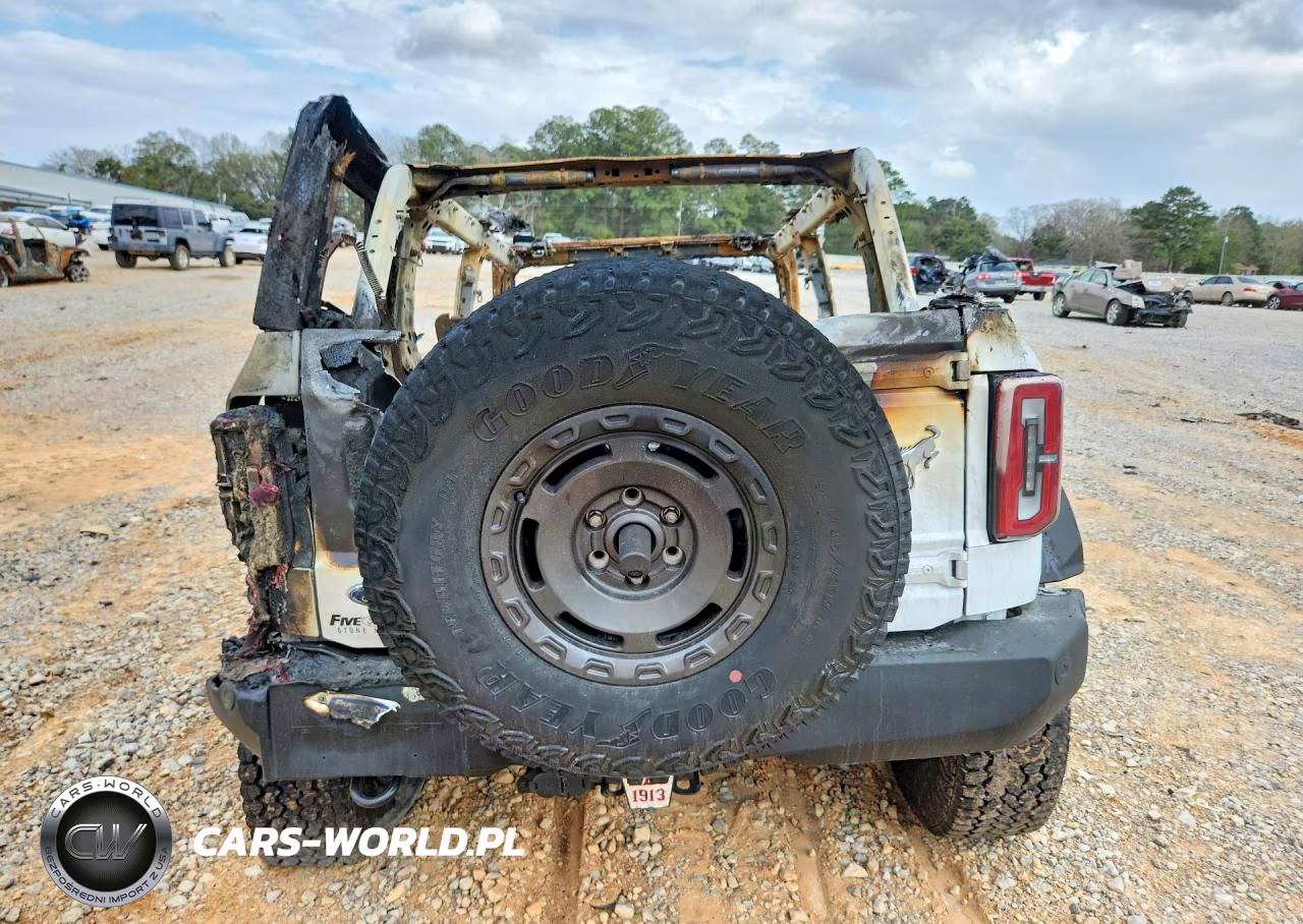 2025 Ford Bronco Outer Banks VIN:1FMEE8BP8SLB35854 - 6
