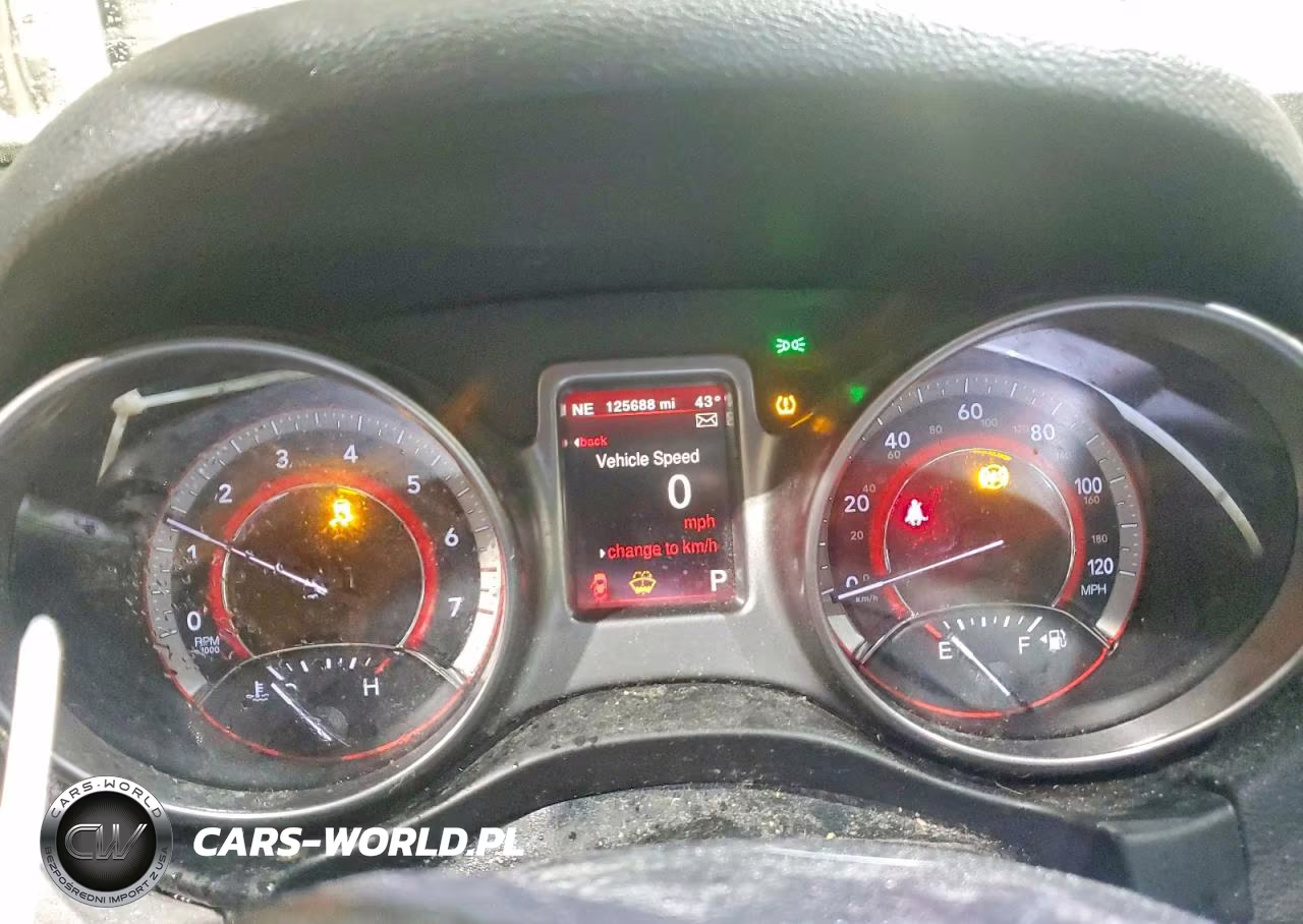 2018 Dodge Journey Crossroad VIN:3C4PDDGG4JT387735 - 9