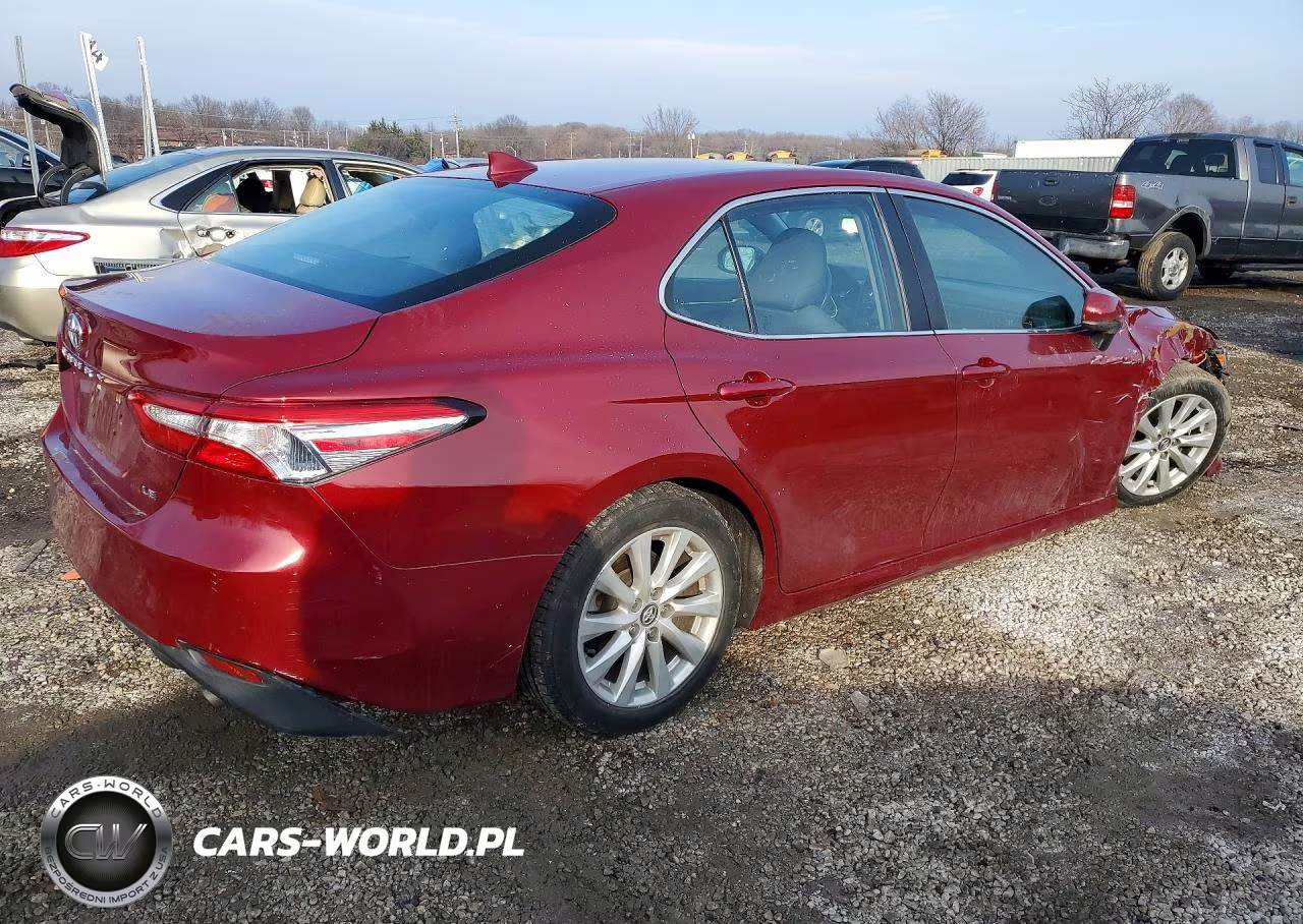 2020 Toyota Camry Le VIN:4T1C11AK7LU355062 - 3