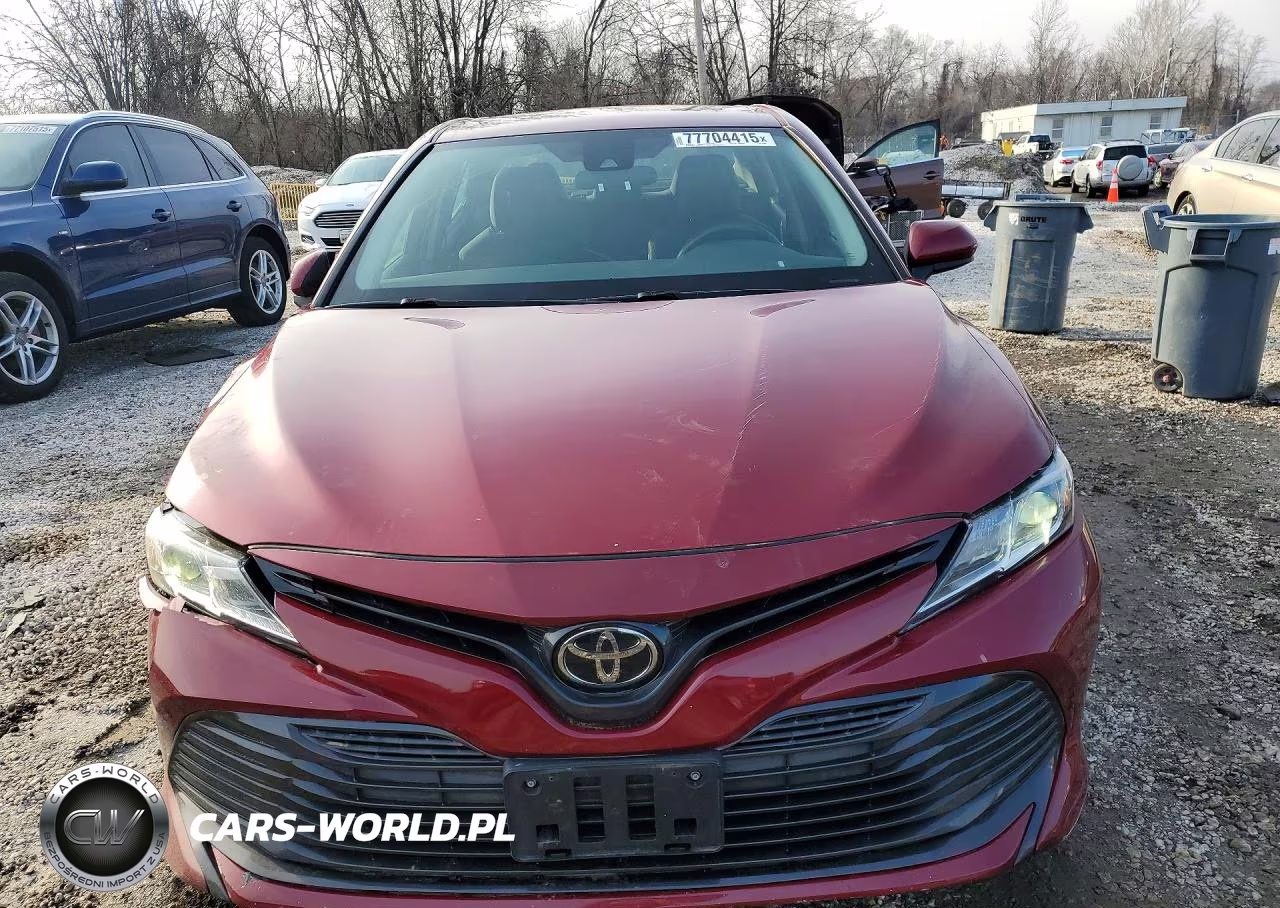 2020 Toyota Camry Le VIN:4T1C11AK7LU355062 - 5