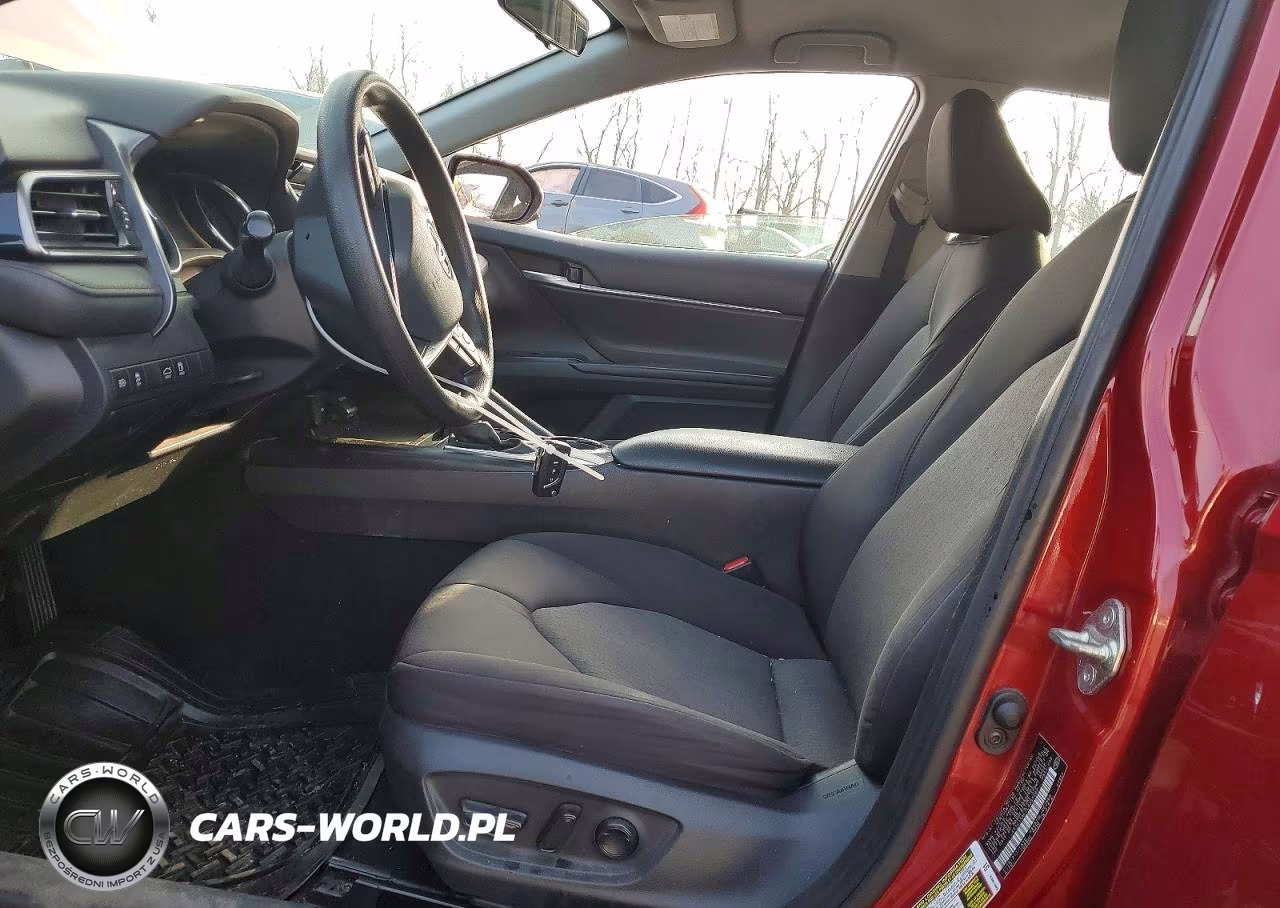 2020 Toyota Camry Le VIN:4T1C11AK7LU355062 - 7
