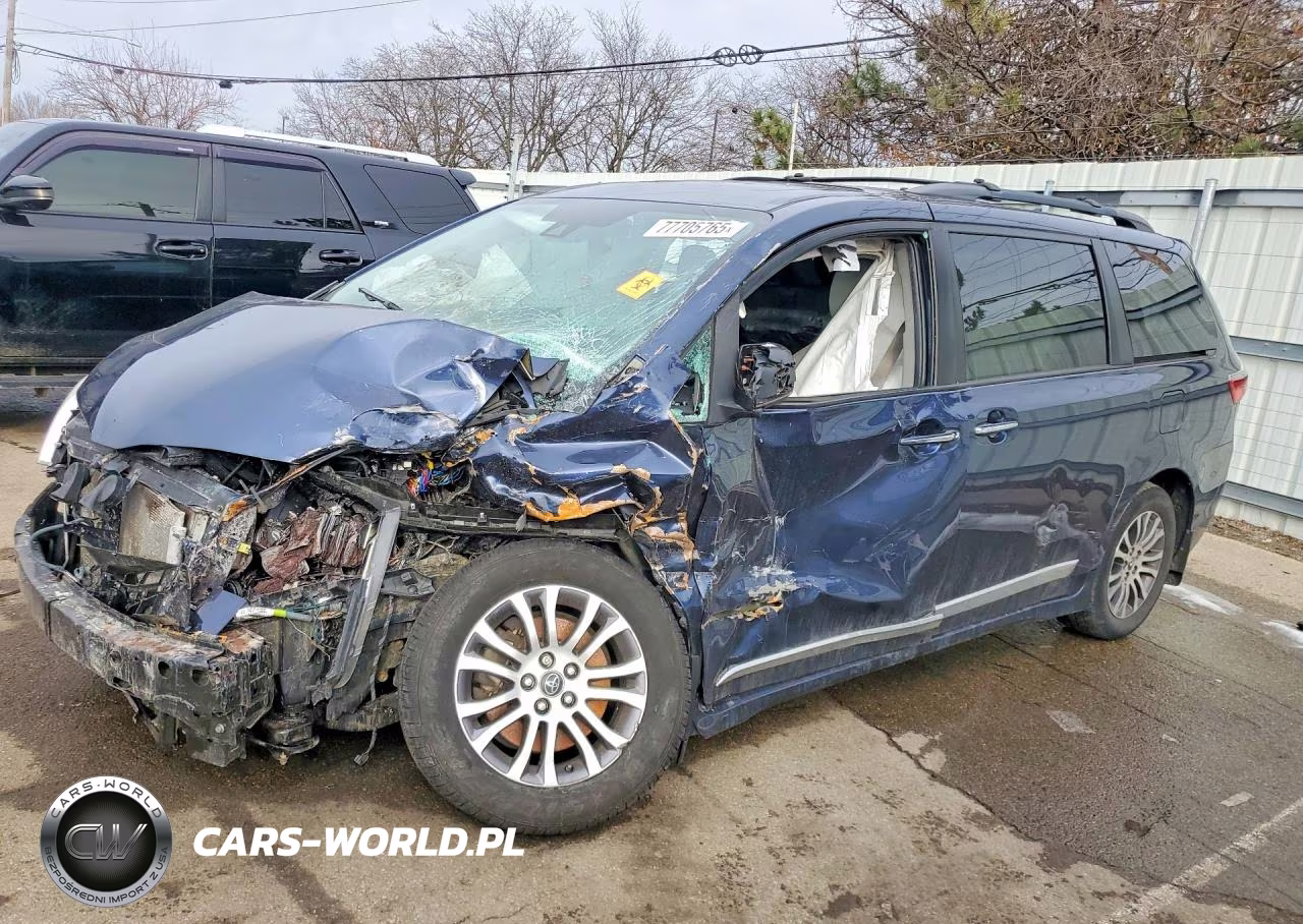 2020 Toyota Sienna Xle