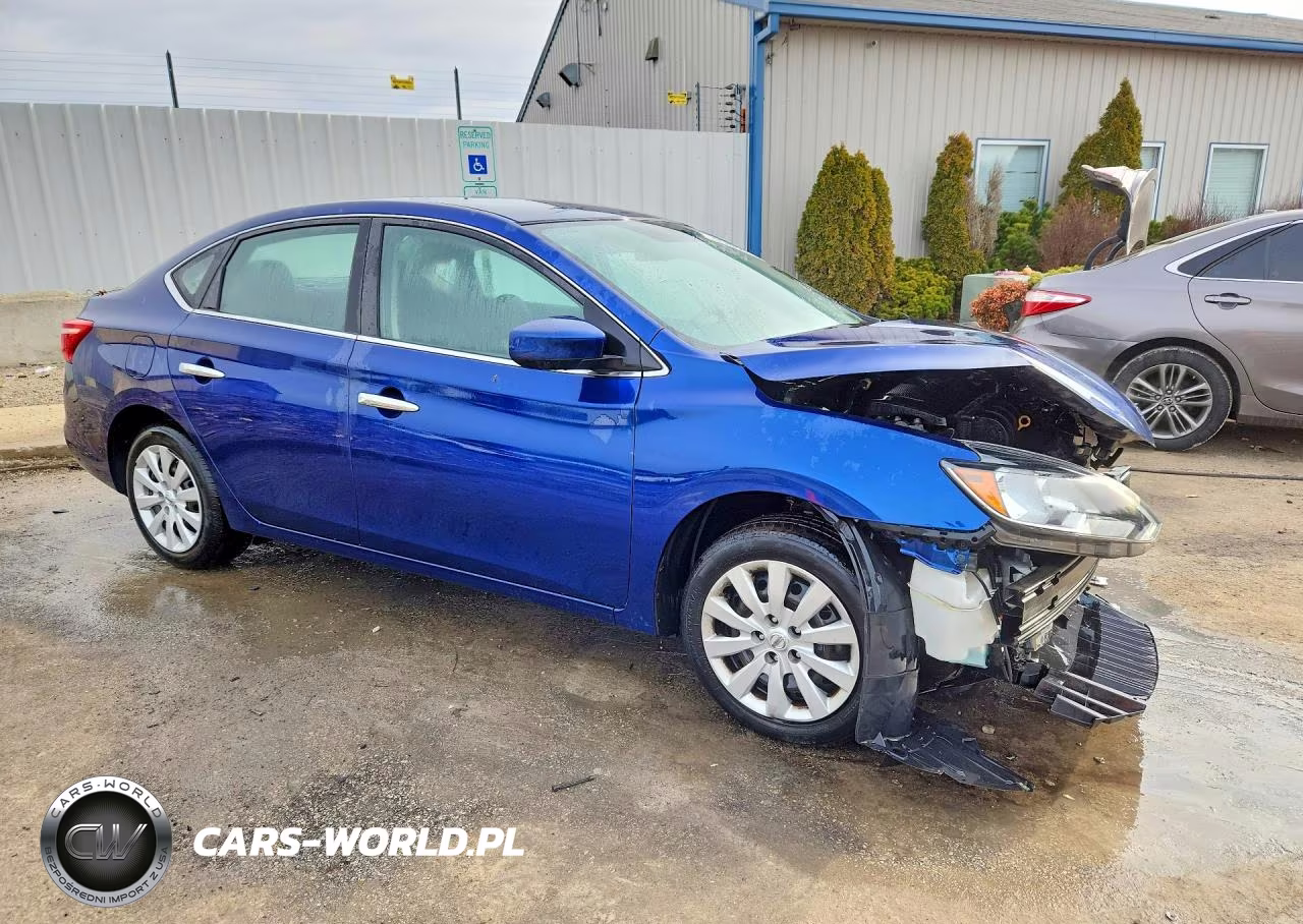 2018 Nissan Sentra S VIN:3N1AB7AP8JY290100 - 4