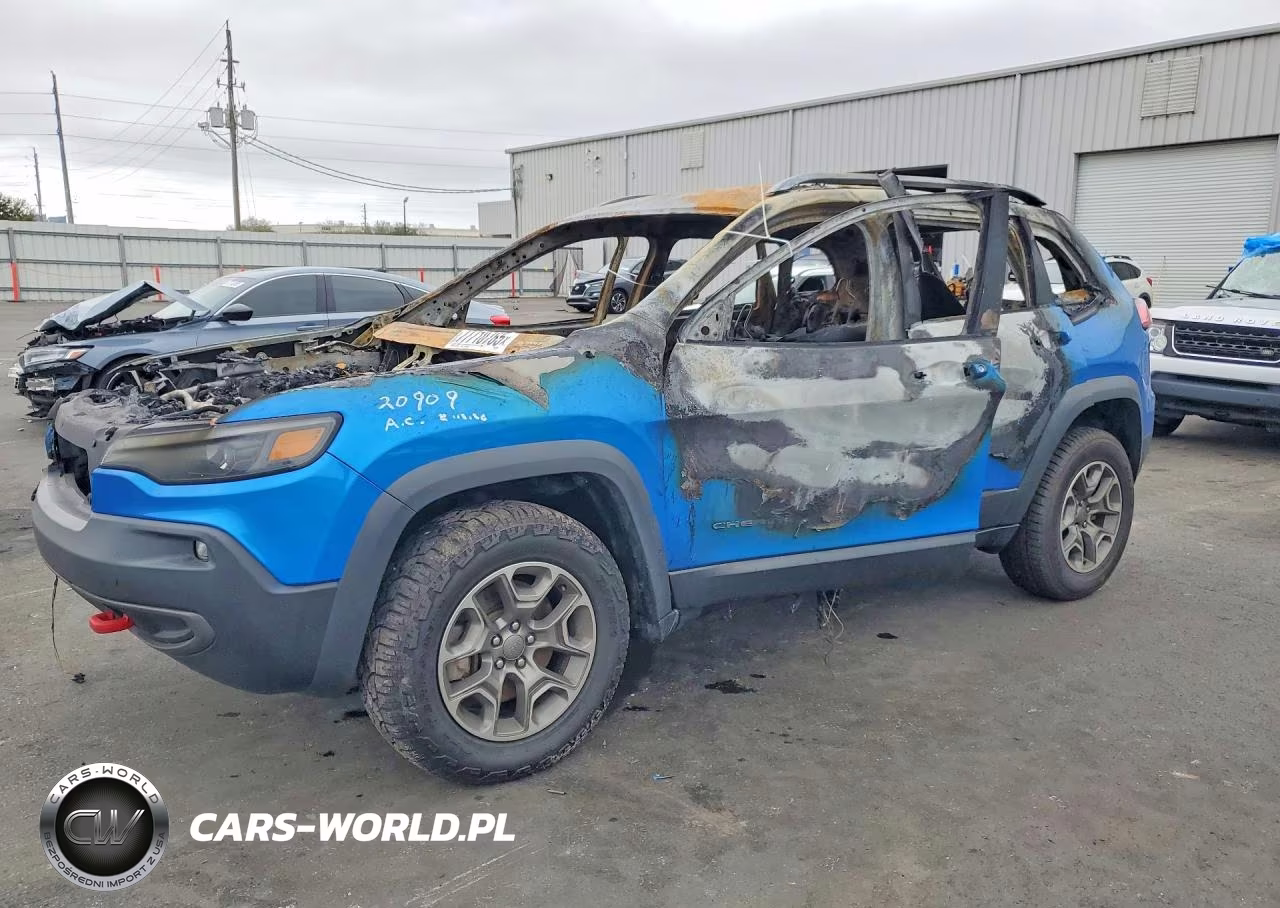2020 Jeep Cherokee Trailhawk