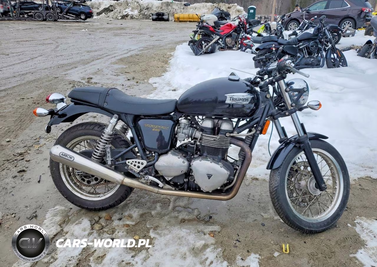 2012 Triumph Thruxton 900 – zdjęcie 1 z 9