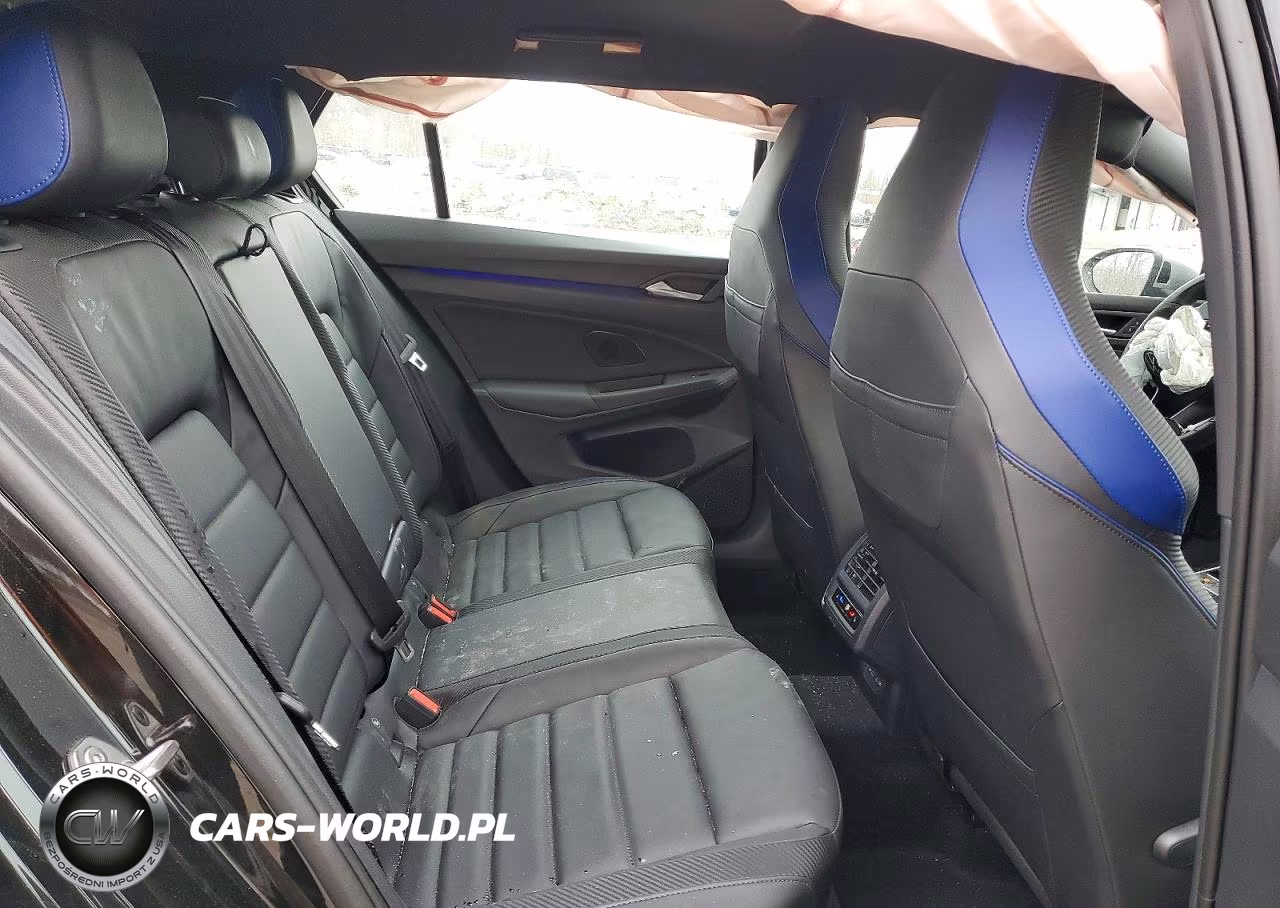 2024 Volkswagen Golf R VIN:WVWFB7CD9RW233395 - 10