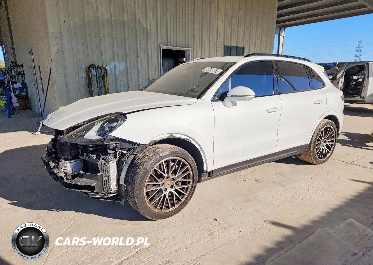 2023 Porsche Cayenne Base