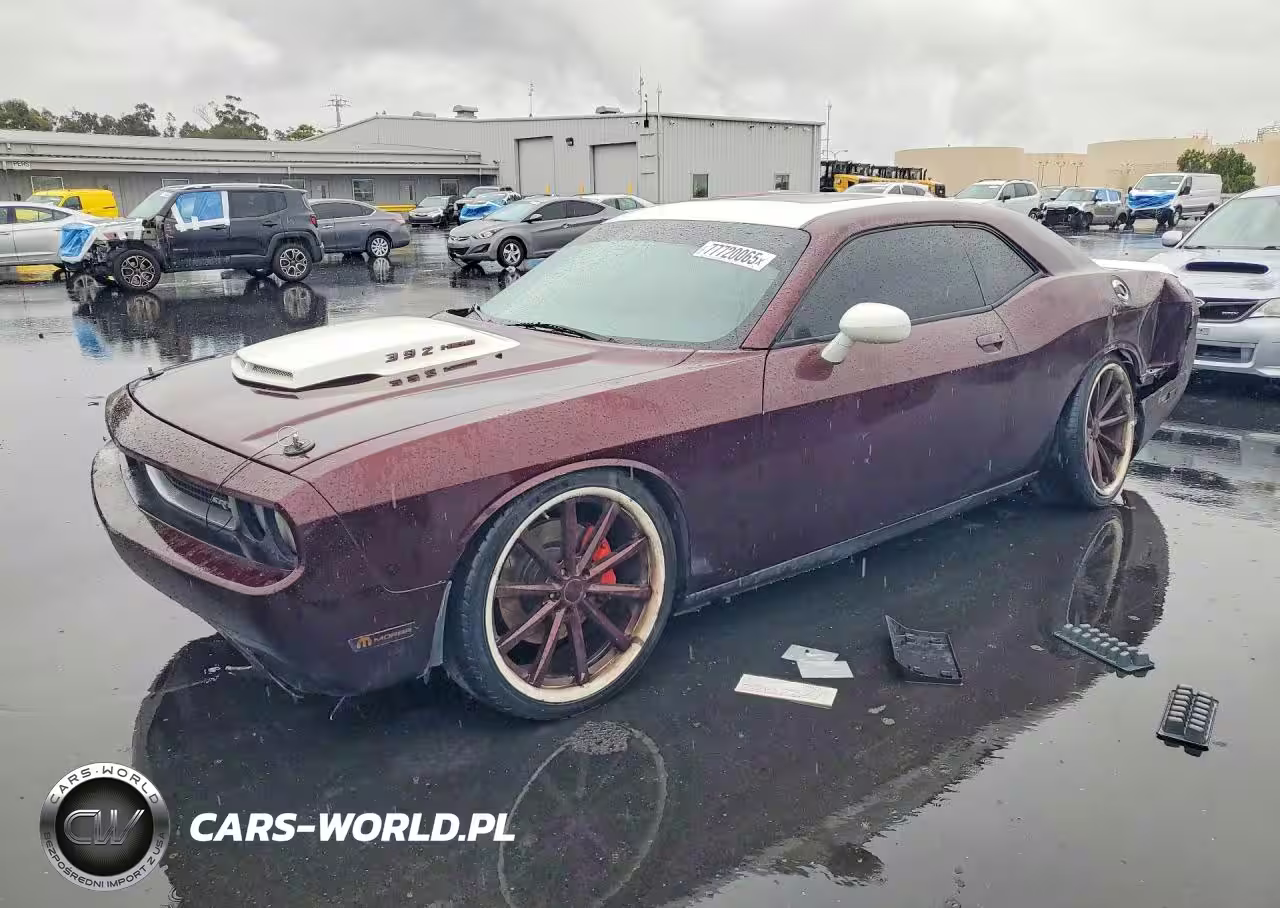 2011 Dodge Challenger Srt-8