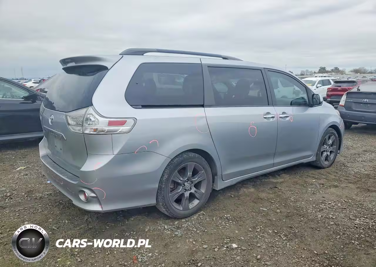 2015 Toyota Sienna Sport VIN:5TDXK3DC7FS623961 - 3