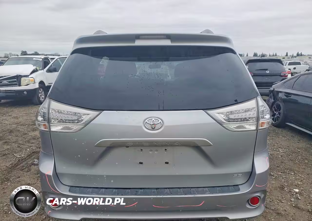 2015 Toyota Sienna Sport VIN:5TDXK3DC7FS623961 - 6