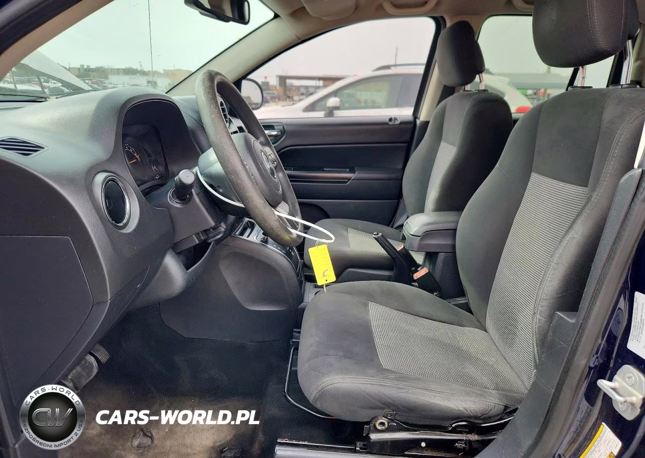 2015 Jeep Compass Sport VIN:1C4NJCBB2FD263143 - 7