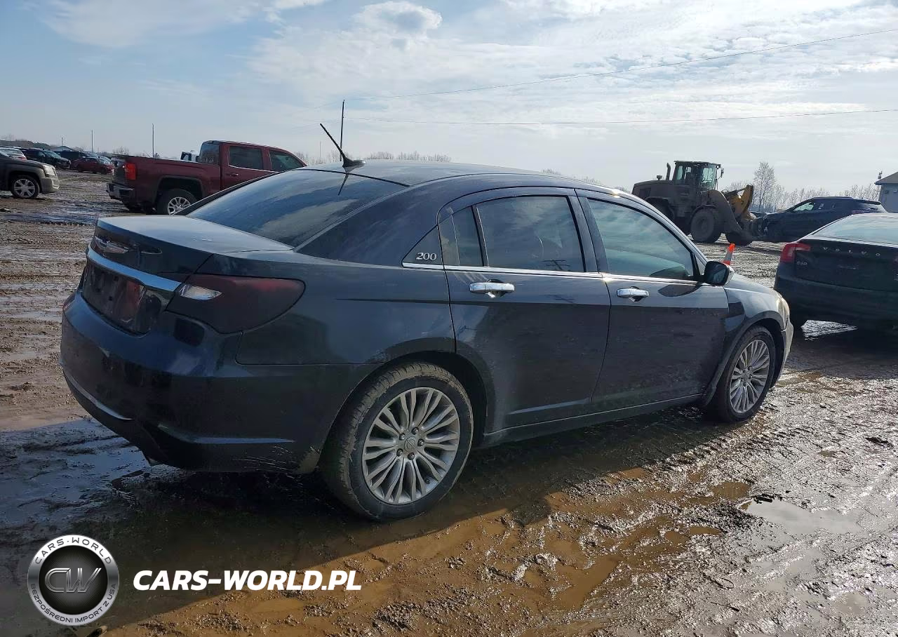 2012 Chrysler 200 Limited VIN:1C3CCBCG0CN326790 - 3