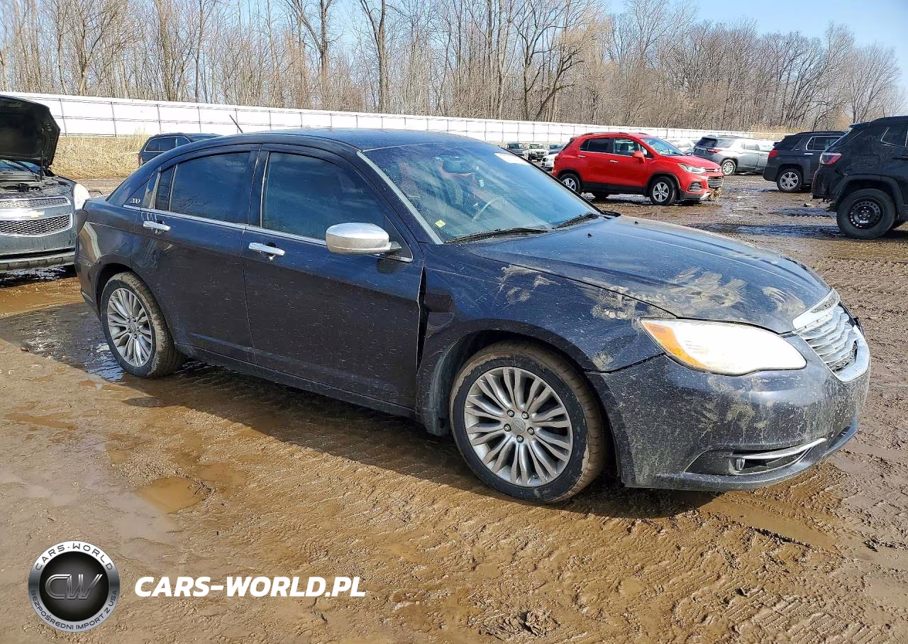 2012 Chrysler 200 Limited VIN:1C3CCBCG0CN326790 - 4