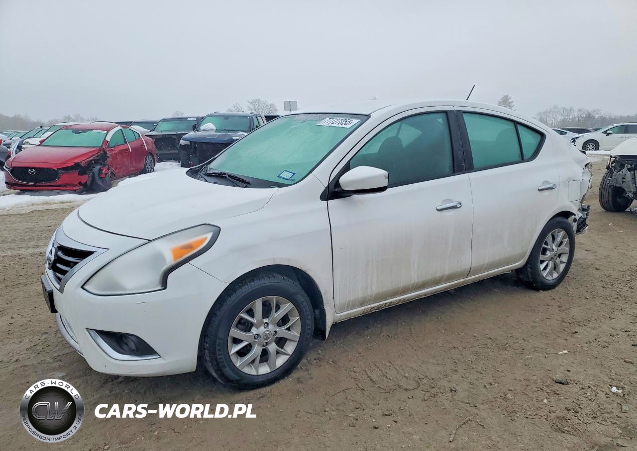 2018 Nissan Versa Sv