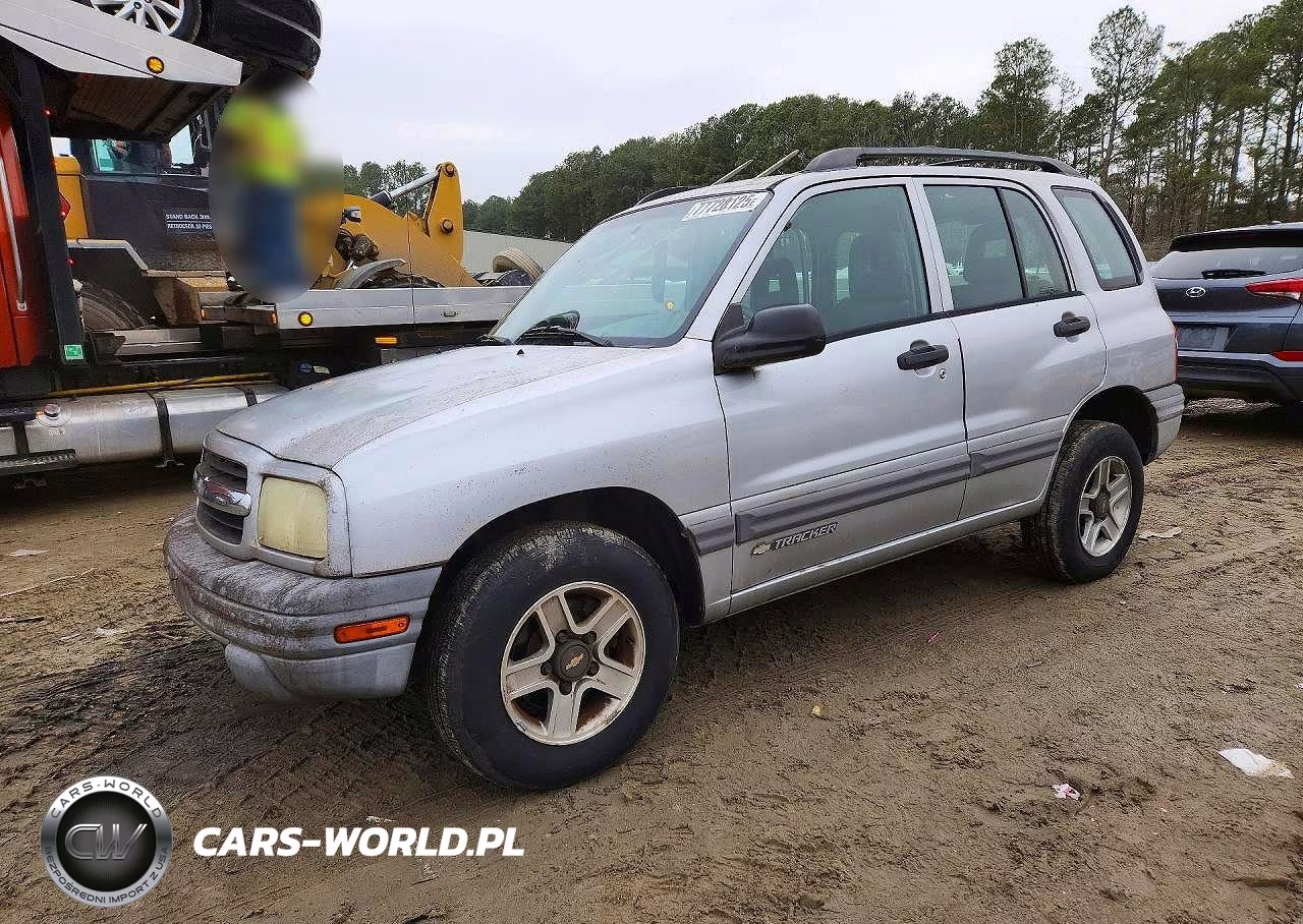 2002 Chev Tracker