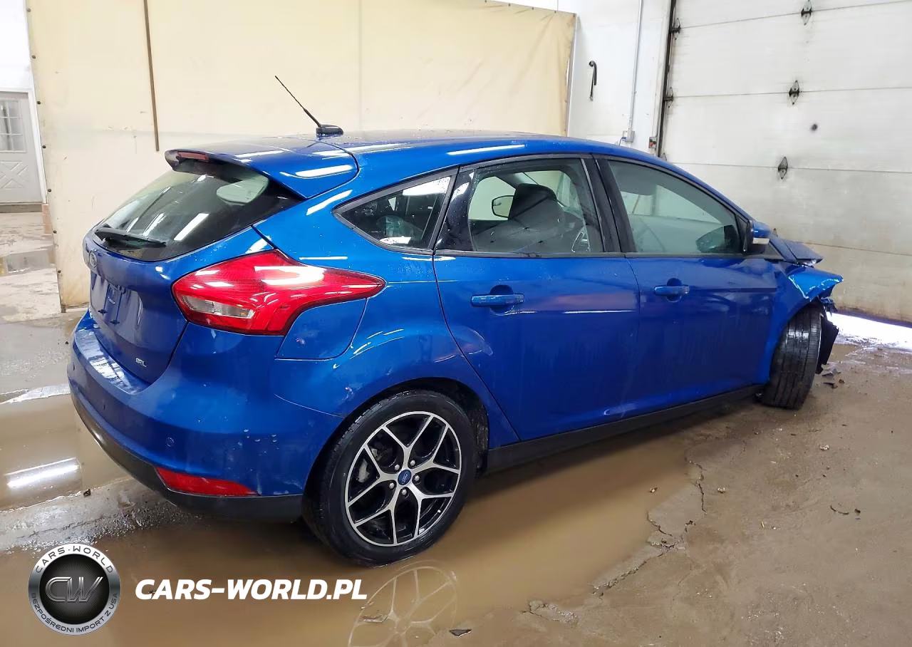 2018 Ford Focus Sel VIN:1FADP3M28JL323891 - 3