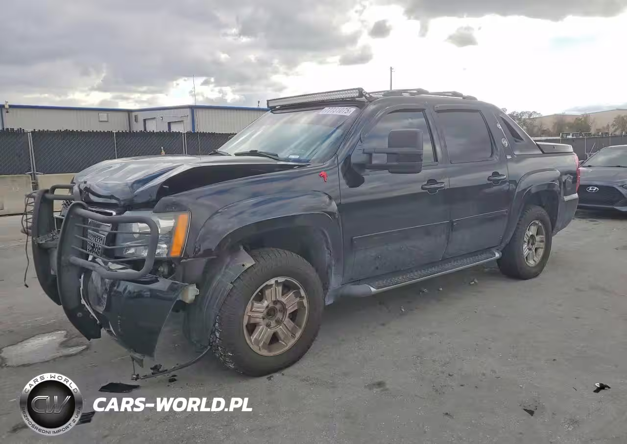 2013 Chevrolet Avalanche Lt – zdjęcie 1 z 12