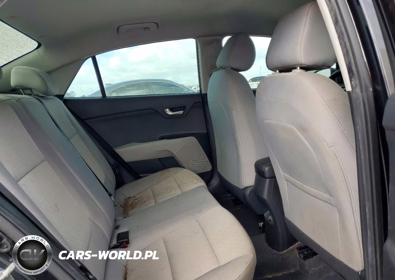 2021 Kia Rio S VIN:3KPA24AD7ME376585 - 10