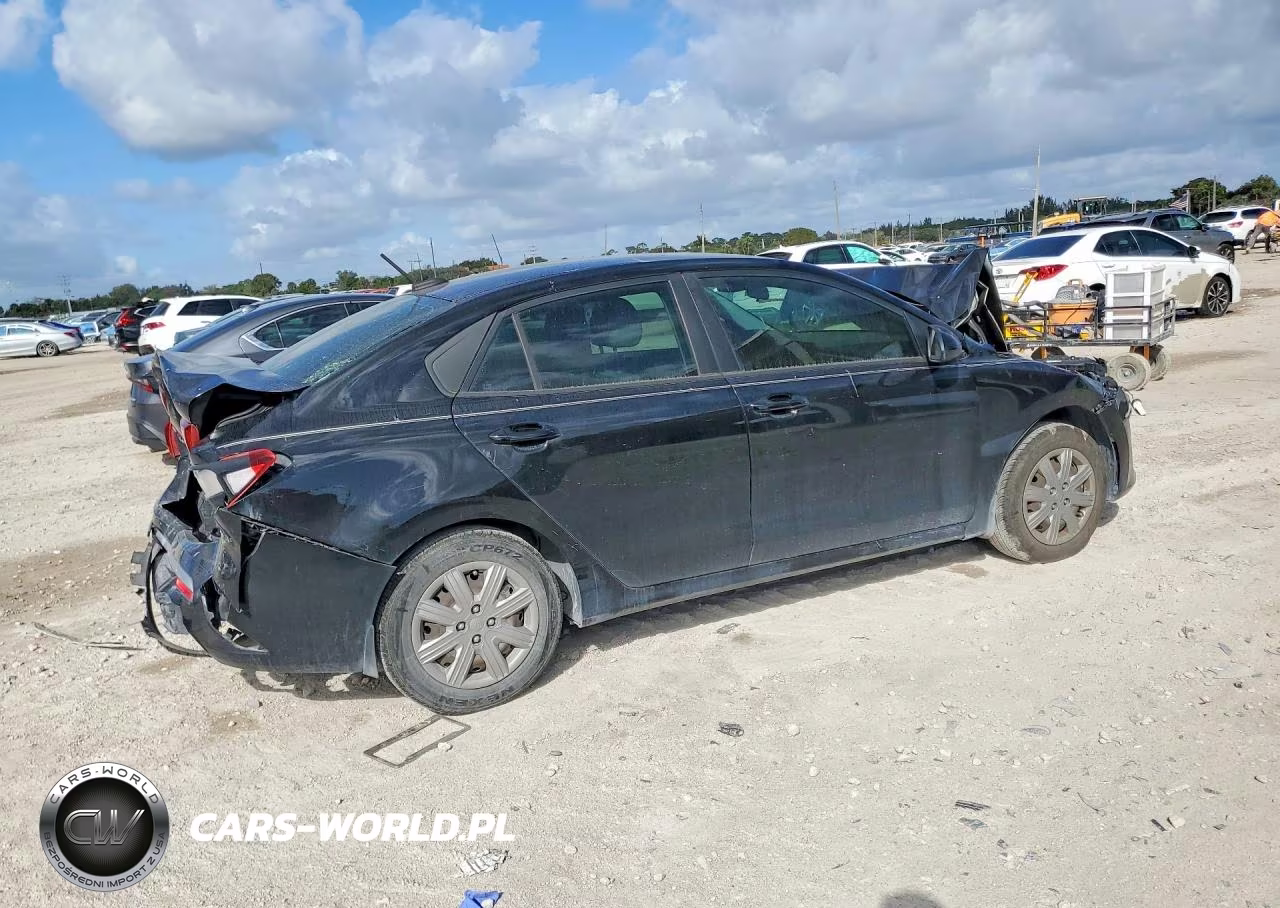 2021 Kia Rio S VIN:3KPA24AD7ME376585 - 3