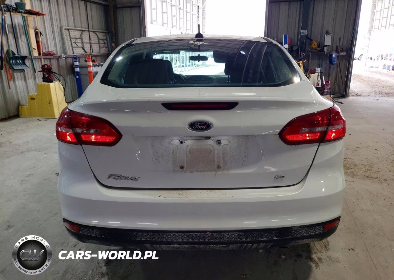 2017 Ford Focus Se VIN:1FADP3F29HL259500 - 6