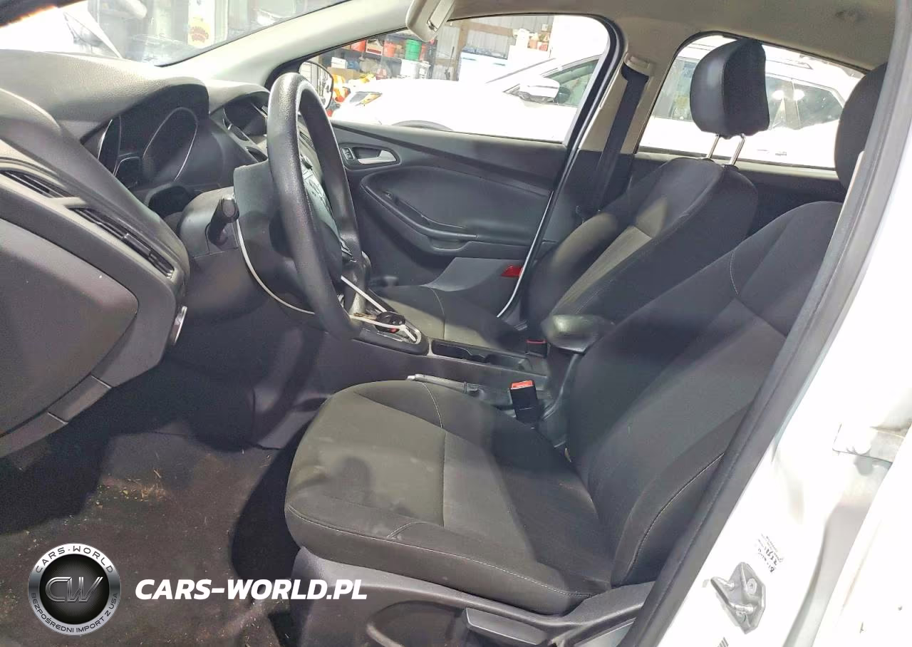 2017 Ford Focus Se VIN:1FADP3F29HL259500 - 7