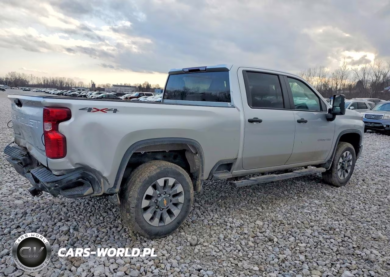 2022 Chevrolet Silverado K2500 Custom VIN:2GC4YME71N1229225 - 3