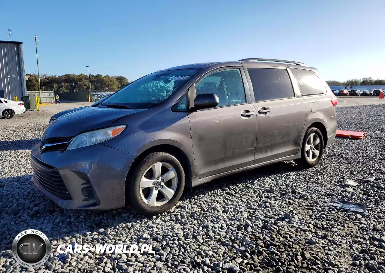 2018 Toyota Sienna Le