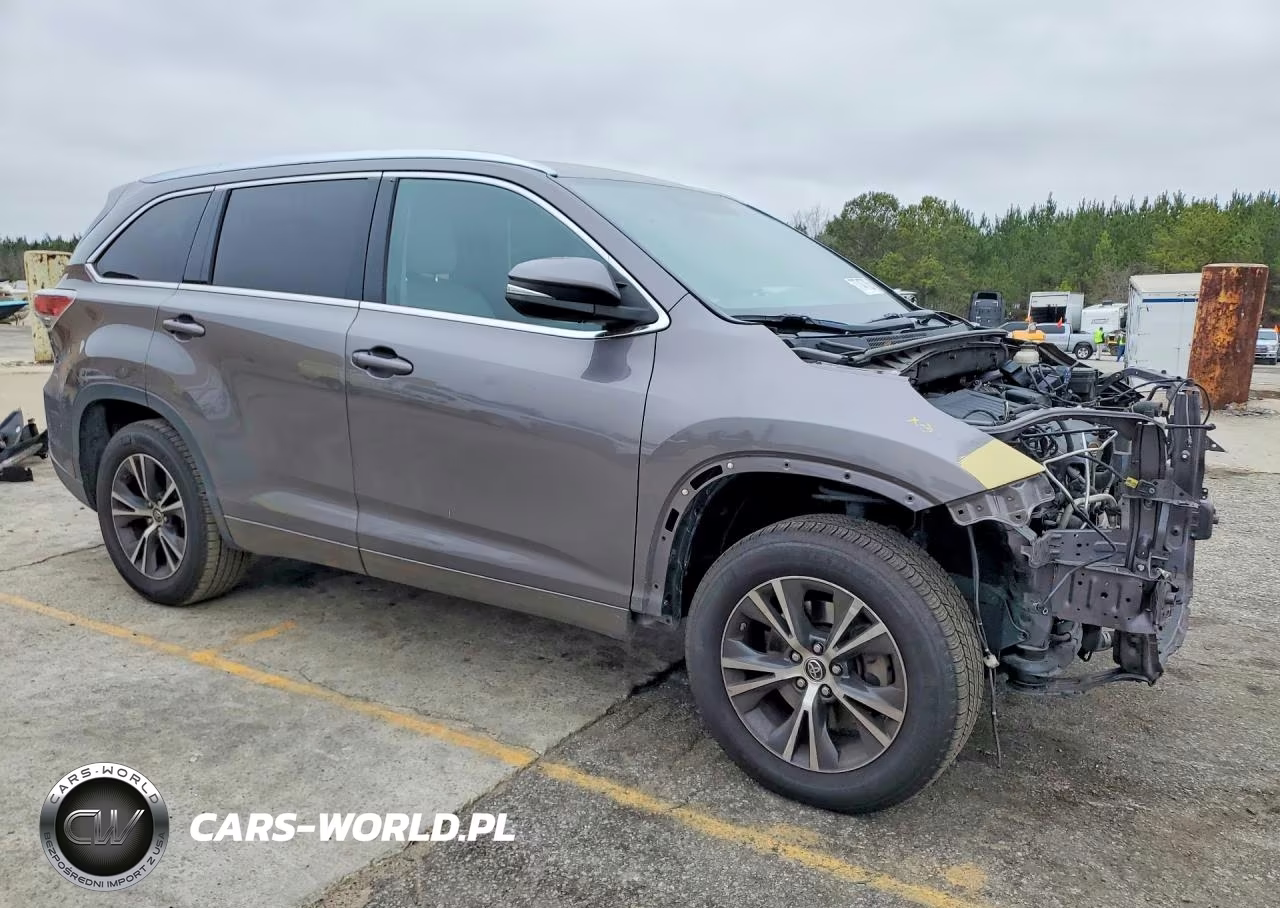 2016 Toyota Highlander Xle VIN:5TDKKRFH4GS132688 - 4