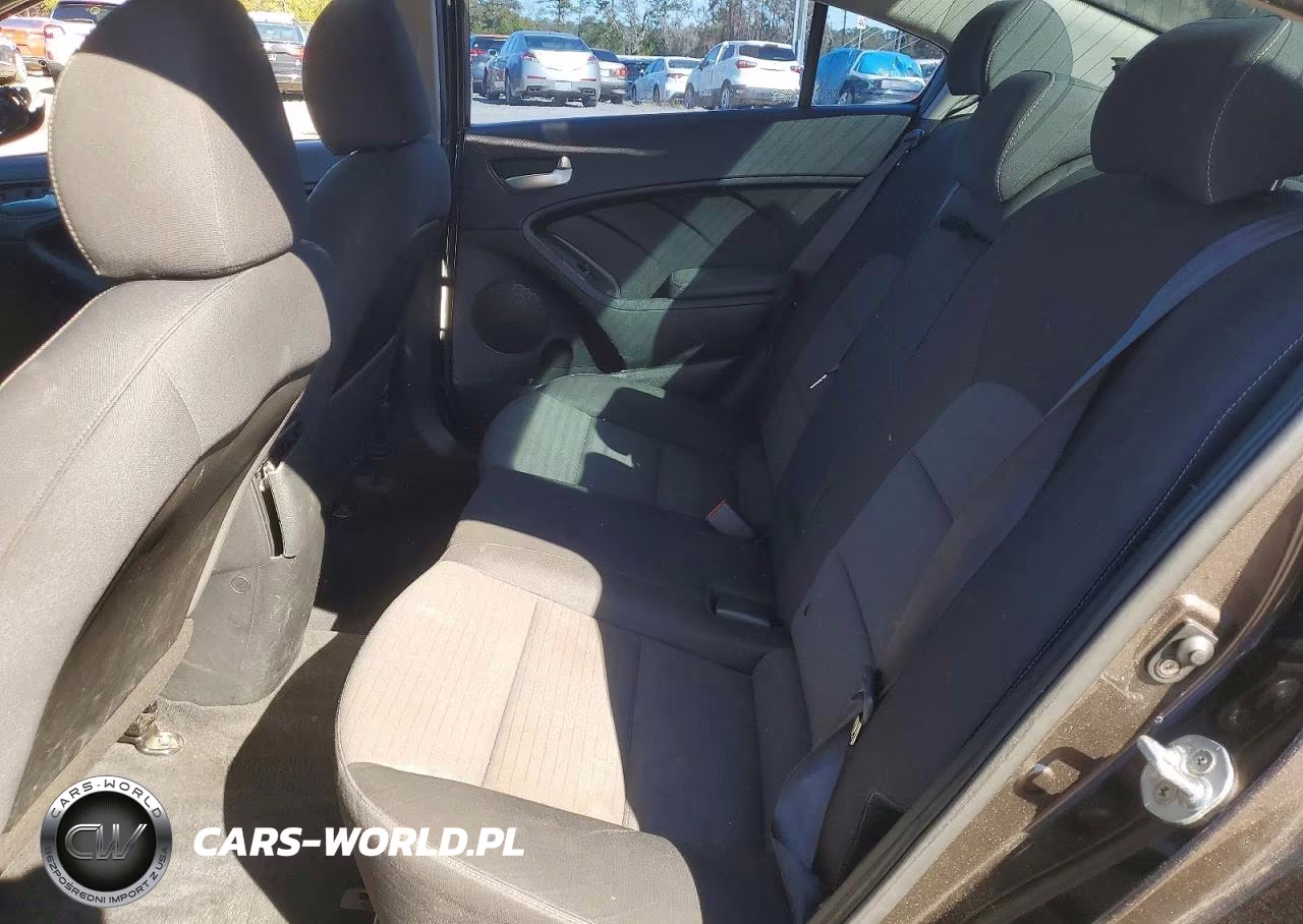2017 Kia Forte Lx VIN:3KPFL4A7XHE031845 - 10