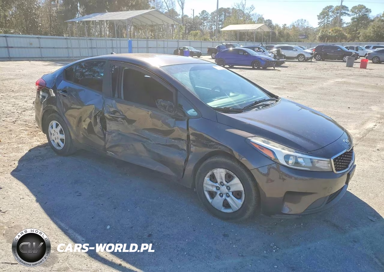 2017 Kia Forte Lx VIN:3KPFL4A7XHE031845 - 4
