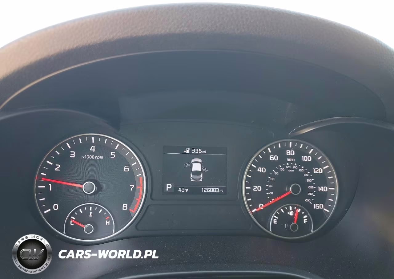 2019 Kia Optima Lx VIN:5XXGT4L3XKG345797 - 9