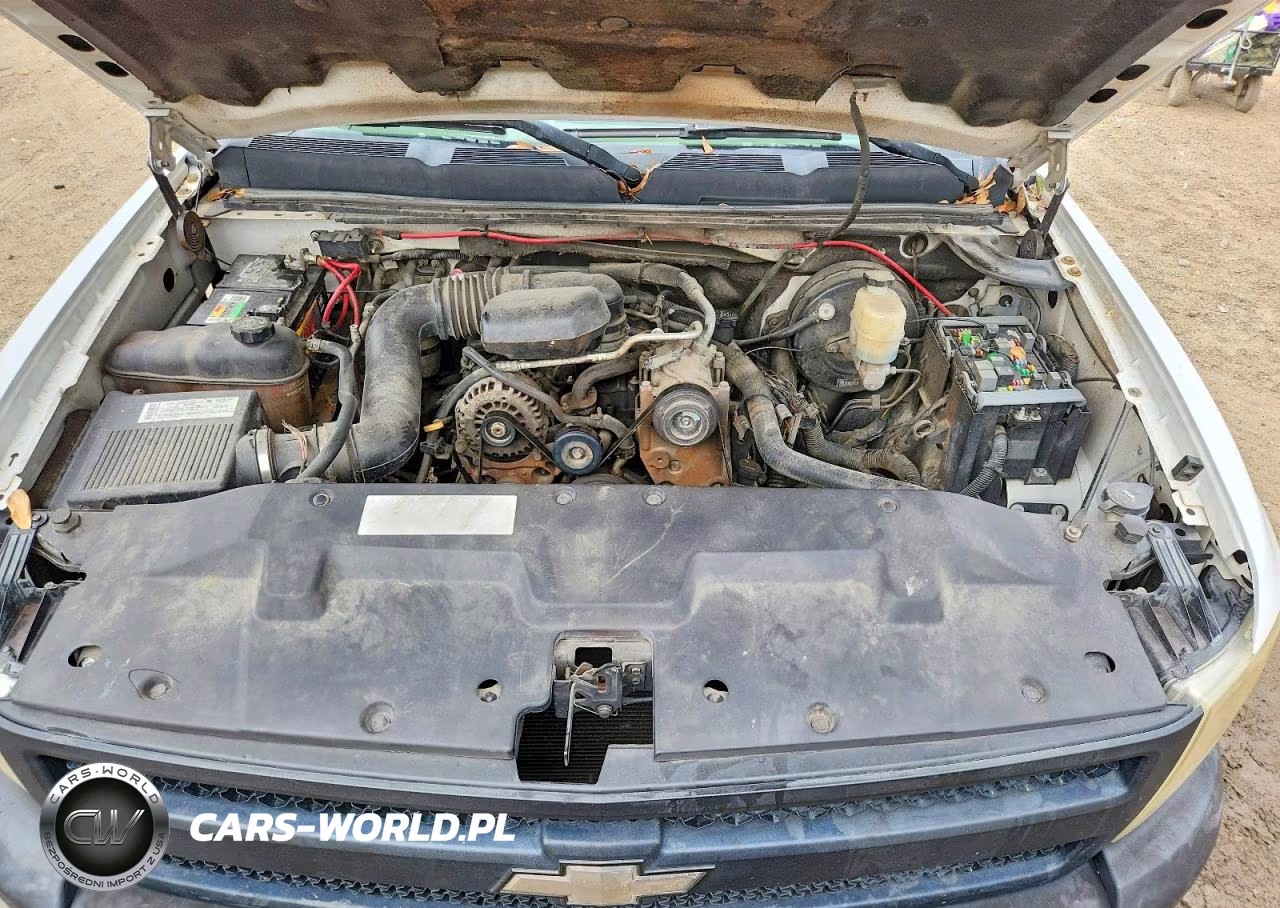 2008 Chevrolet Silverado C1500 VIN:1GCEC14XX8Z320038 - 11