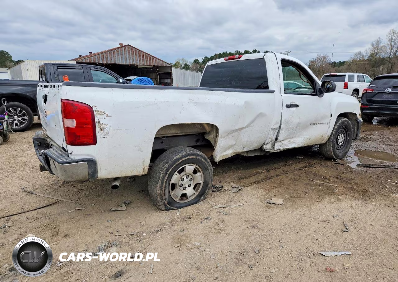 2008 Chevrolet Silverado C1500 VIN:1GCEC14XX8Z320038 - 3