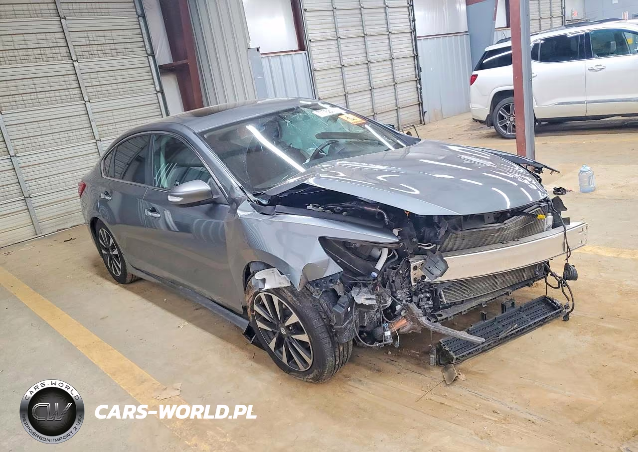 2017 Nissan Altima 2.5 VIN:1N4AL3AP2HC497979 - 4