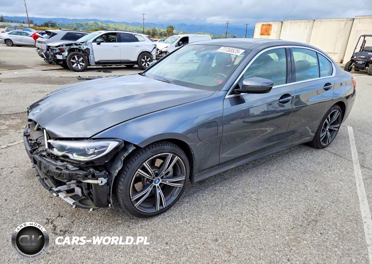 2022 BMW 330E