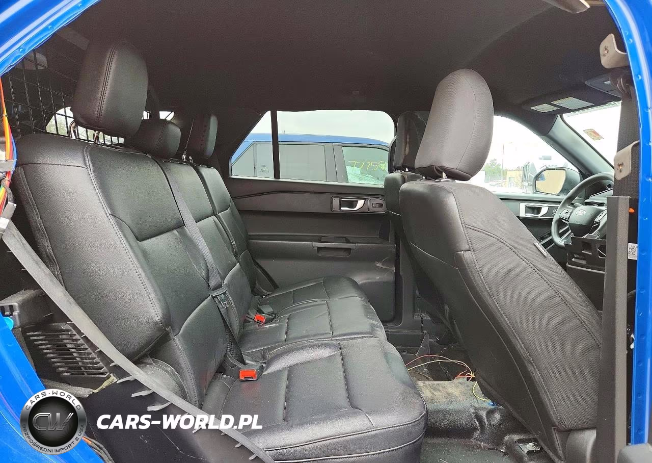 2022 Ford Explorer Police Interceptor VIN:1FM5K8AW4NNA07153 - 11