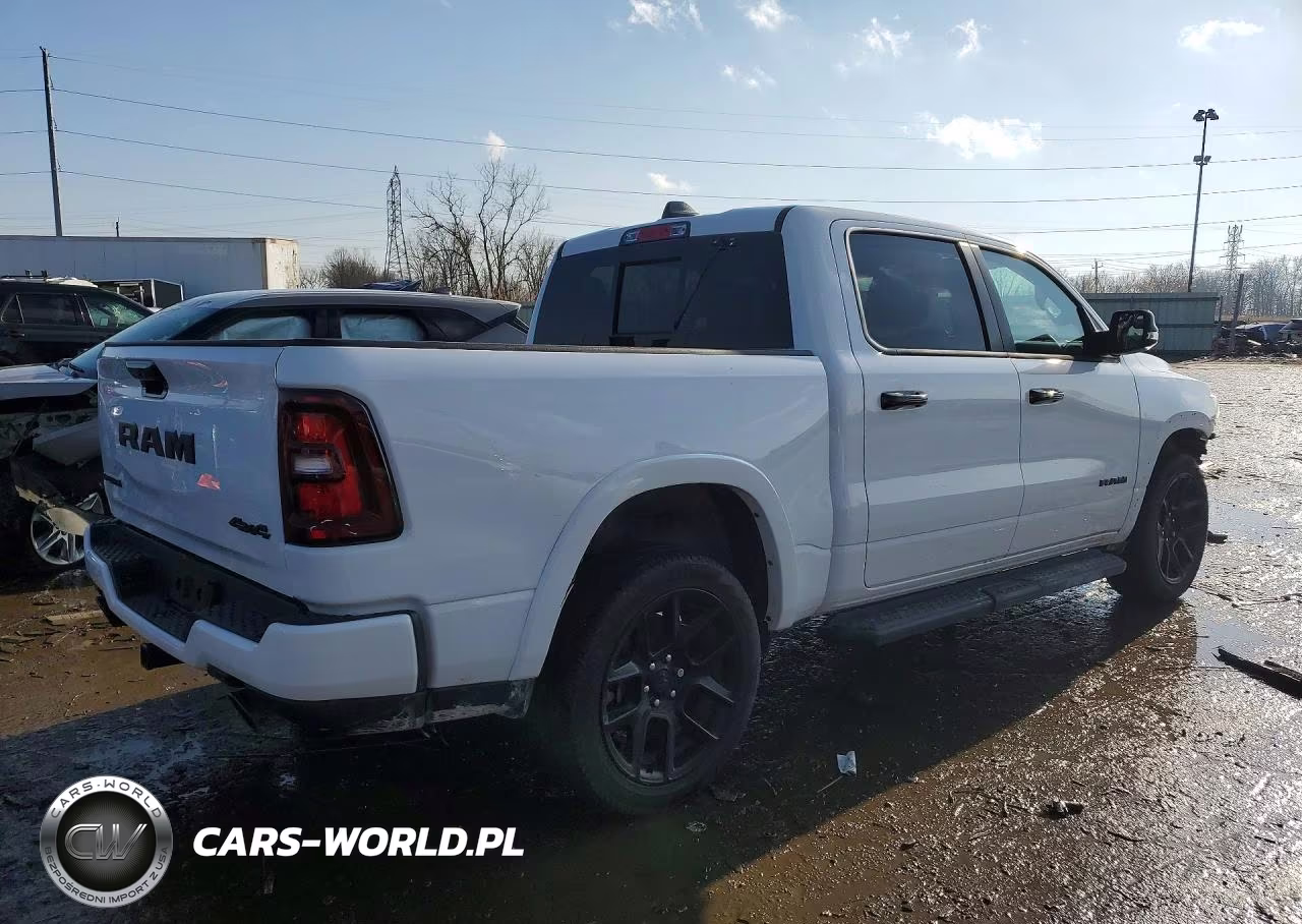 2025 Ram 1500 Laramie VIN:1C6SRFJP5SN726835 - 3