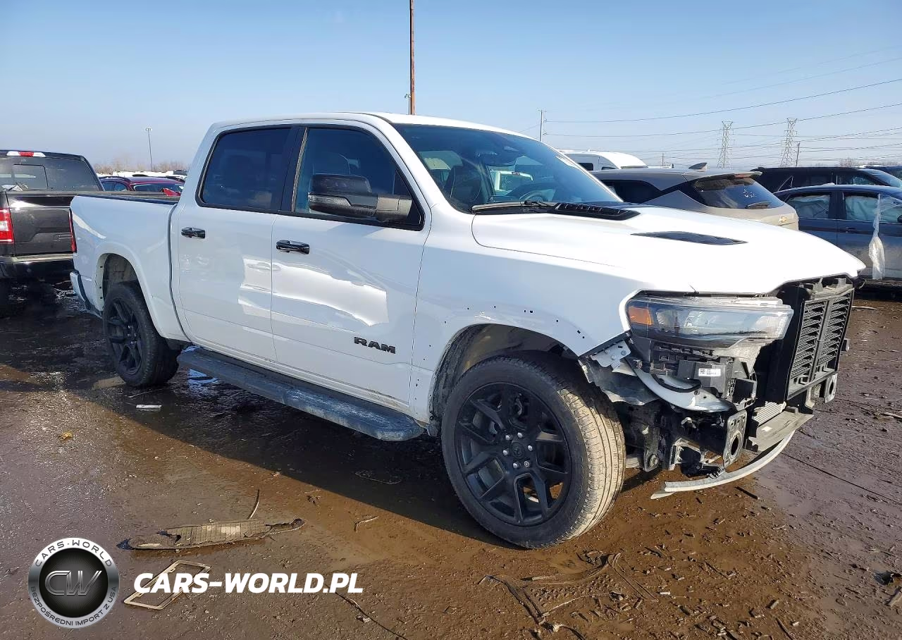 2025 Ram 1500 Laramie VIN:1C6SRFJP5SN726835 - 4
