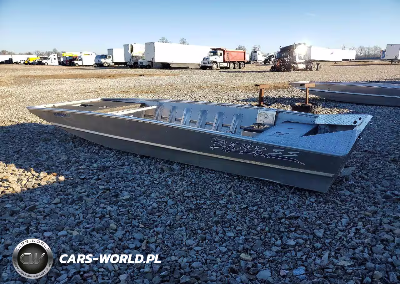 2023 Blazer Boat VIN:CJT31024H223 - 3