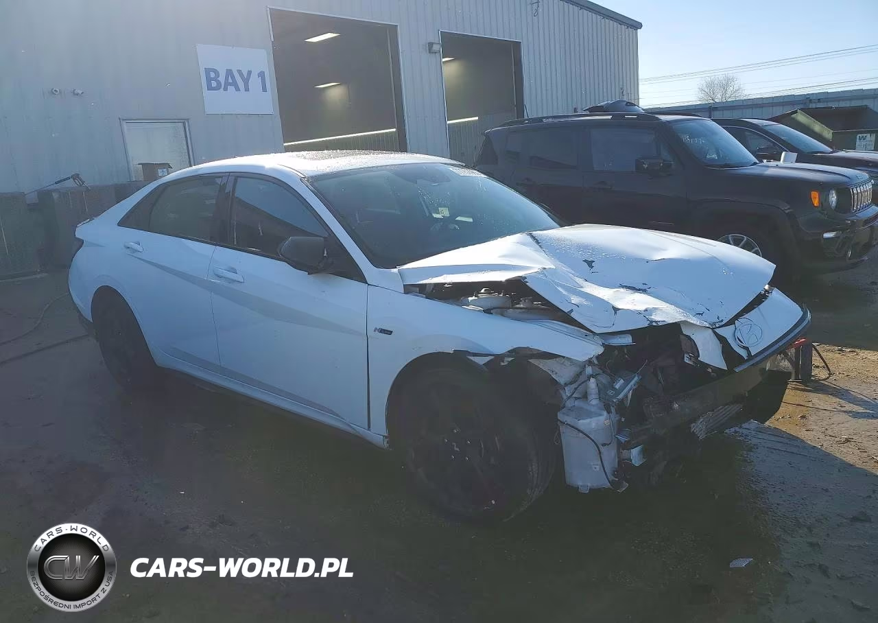 2025 Hyundai Elantra N Line VIN:KMHLR4DF1SU013257 - 4